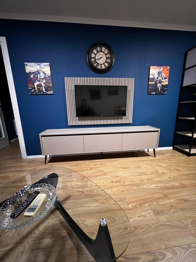 Genta Apartment "21 Dhjetori" 티라나 외부 사진