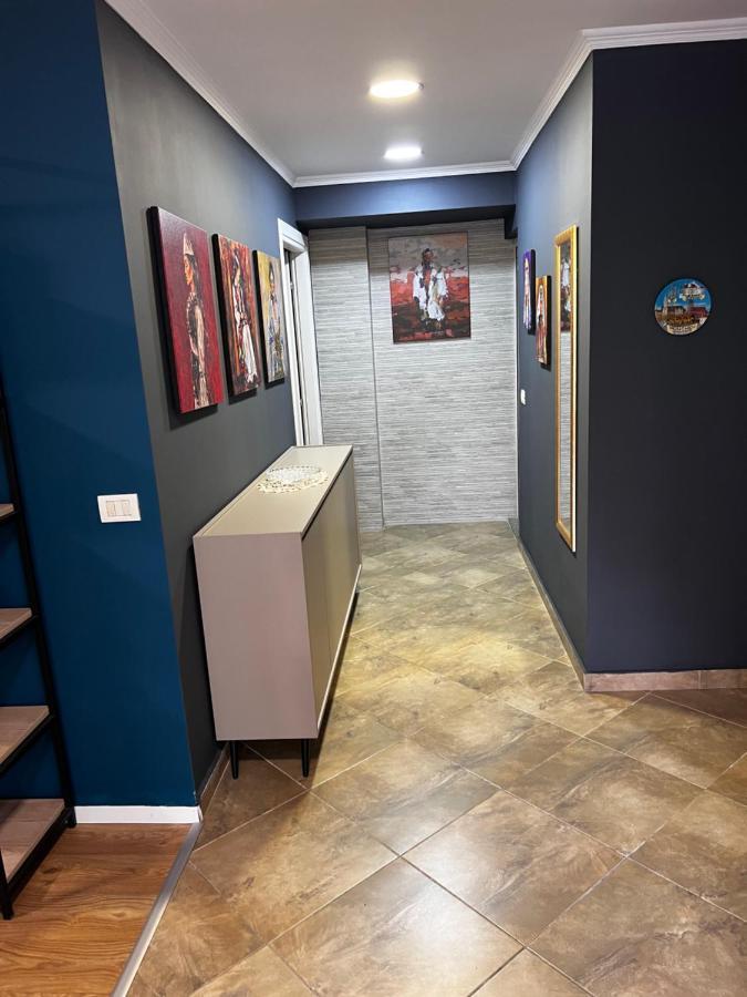 Genta Apartment "21 Dhjetori" 티라나 외부 사진