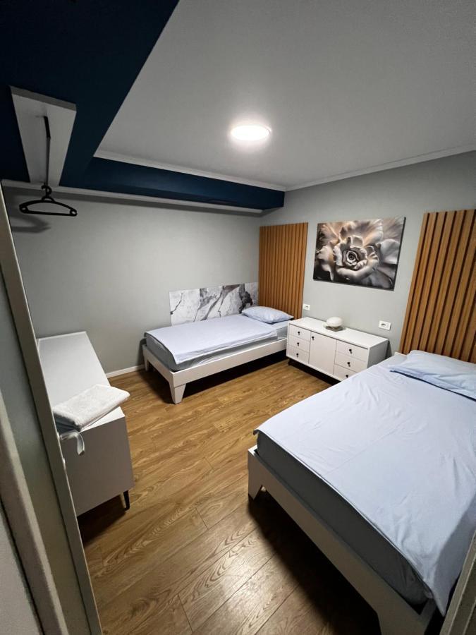 Genta Apartment "21 Dhjetori" 티라나 외부 사진