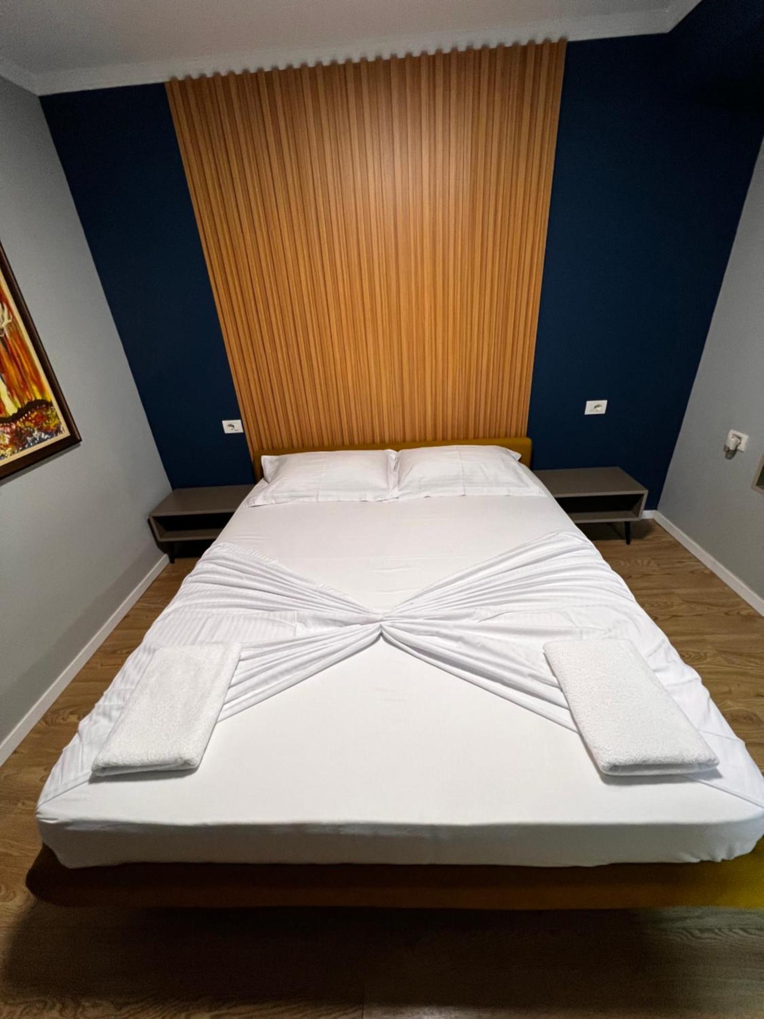 Genta Apartment "21 Dhjetori" 티라나 외부 사진